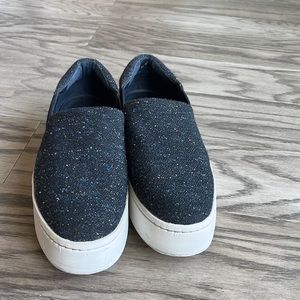Vince Warren slip on fabric sneakers size 8M